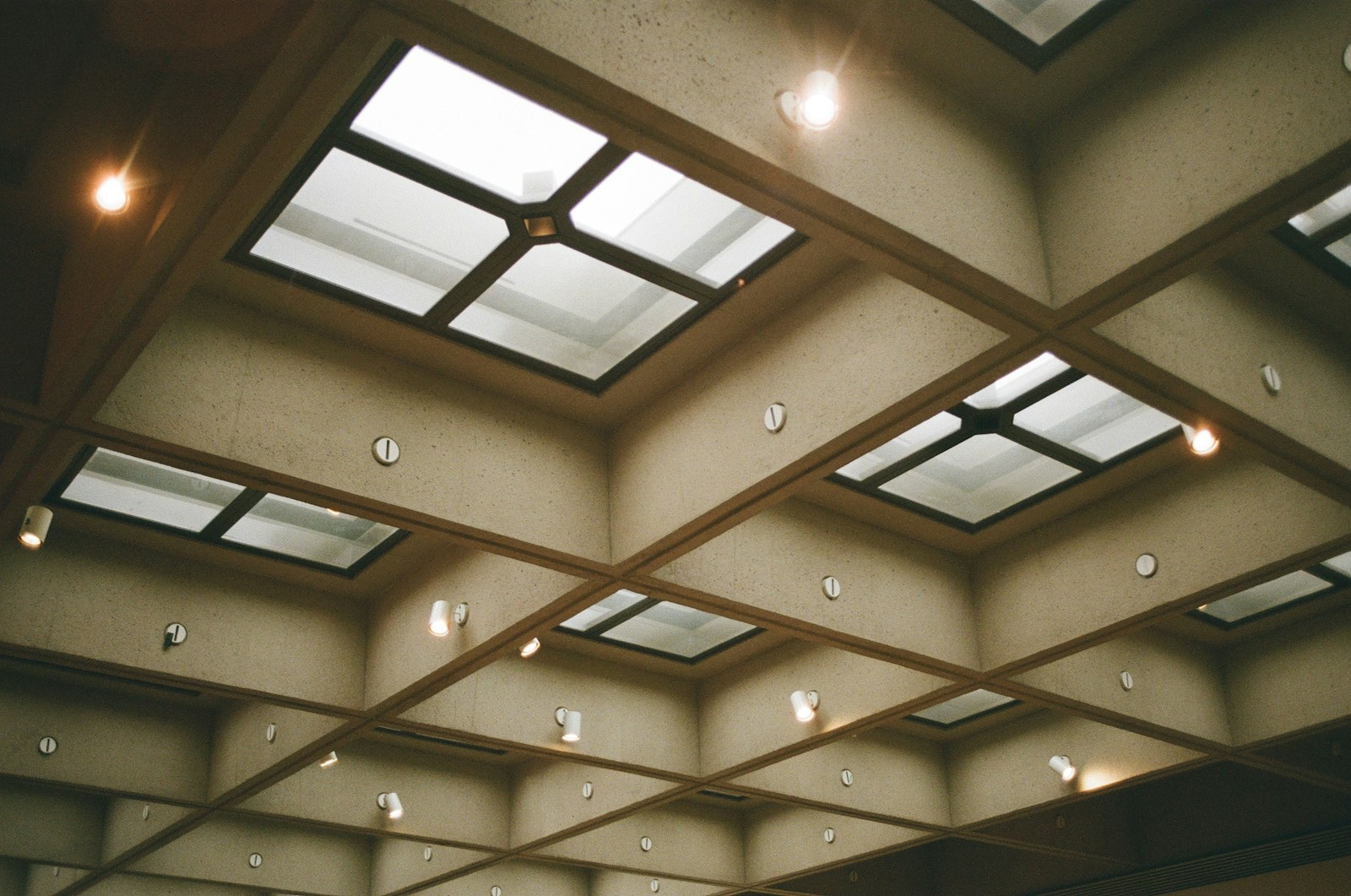 The Danger Of Skimping On Polycarbonate Roofing