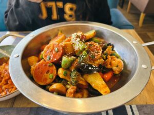 Hougang Hainanese Village Centre