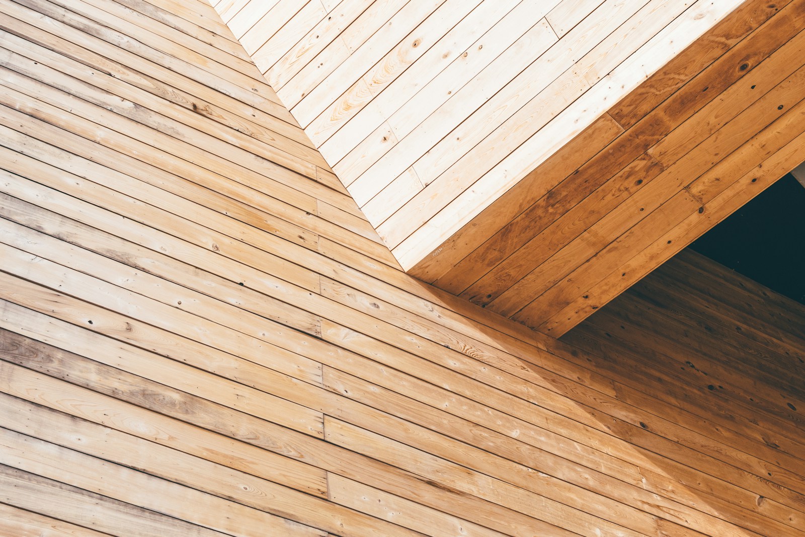 How To Choose Perfect Decking Timber