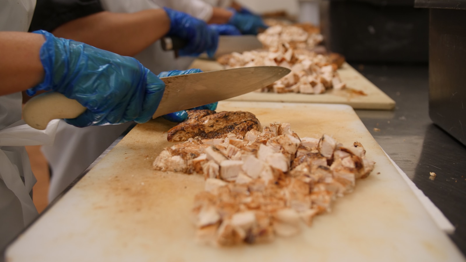 Yummy Bros – They Coffee Chicken Surprise